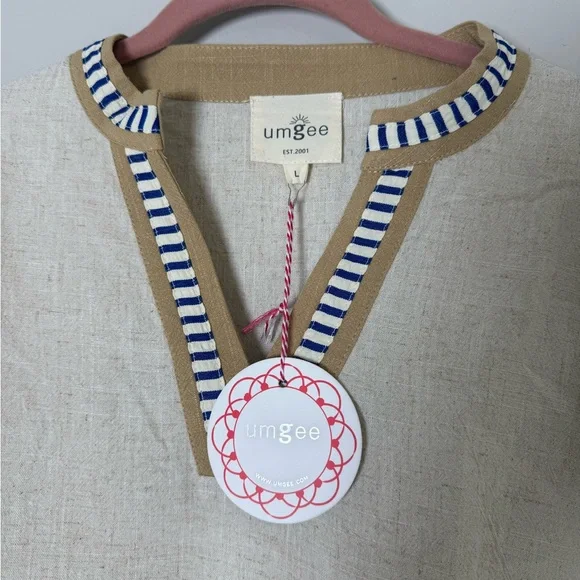 Umgee Linen and Cotton Beige and Blue Striped Trim Top - Picture 3 of 3